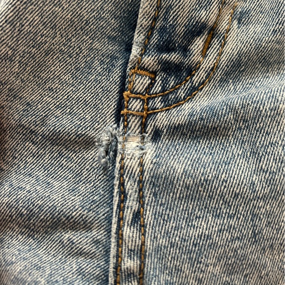 2/$20❤️- JEANS | Women’s H&M Divided jeans size 6 - Picture 5 of 5